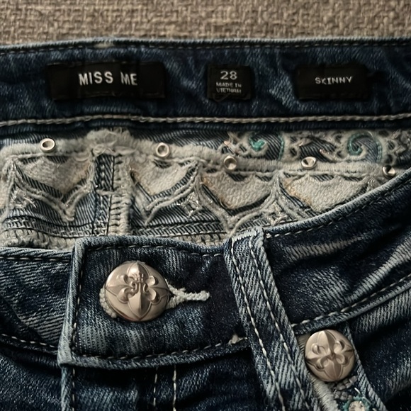 Gently used size 28 Miss Me - Picture 2 of 4